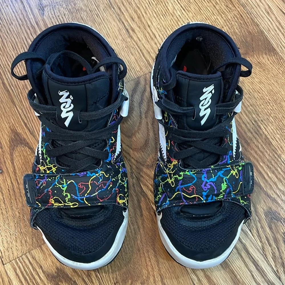 Boy’s Jordan Zion 2 Noah White Black Multi-Color (TD) Sneakers. Size 6Y.